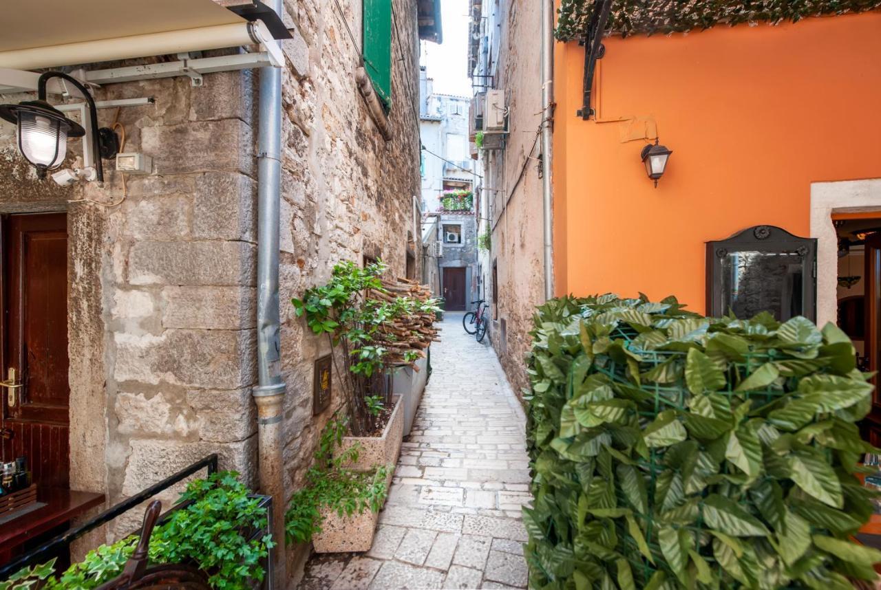 Dc II Downtown Apartment Ρόβινι Εξωτερικό φωτογραφία