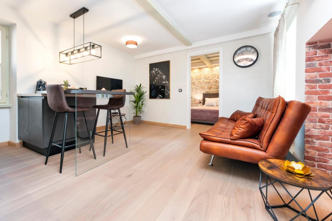 Dc II Downtown Apartment Ρόβινι Εξωτερικό φωτογραφία