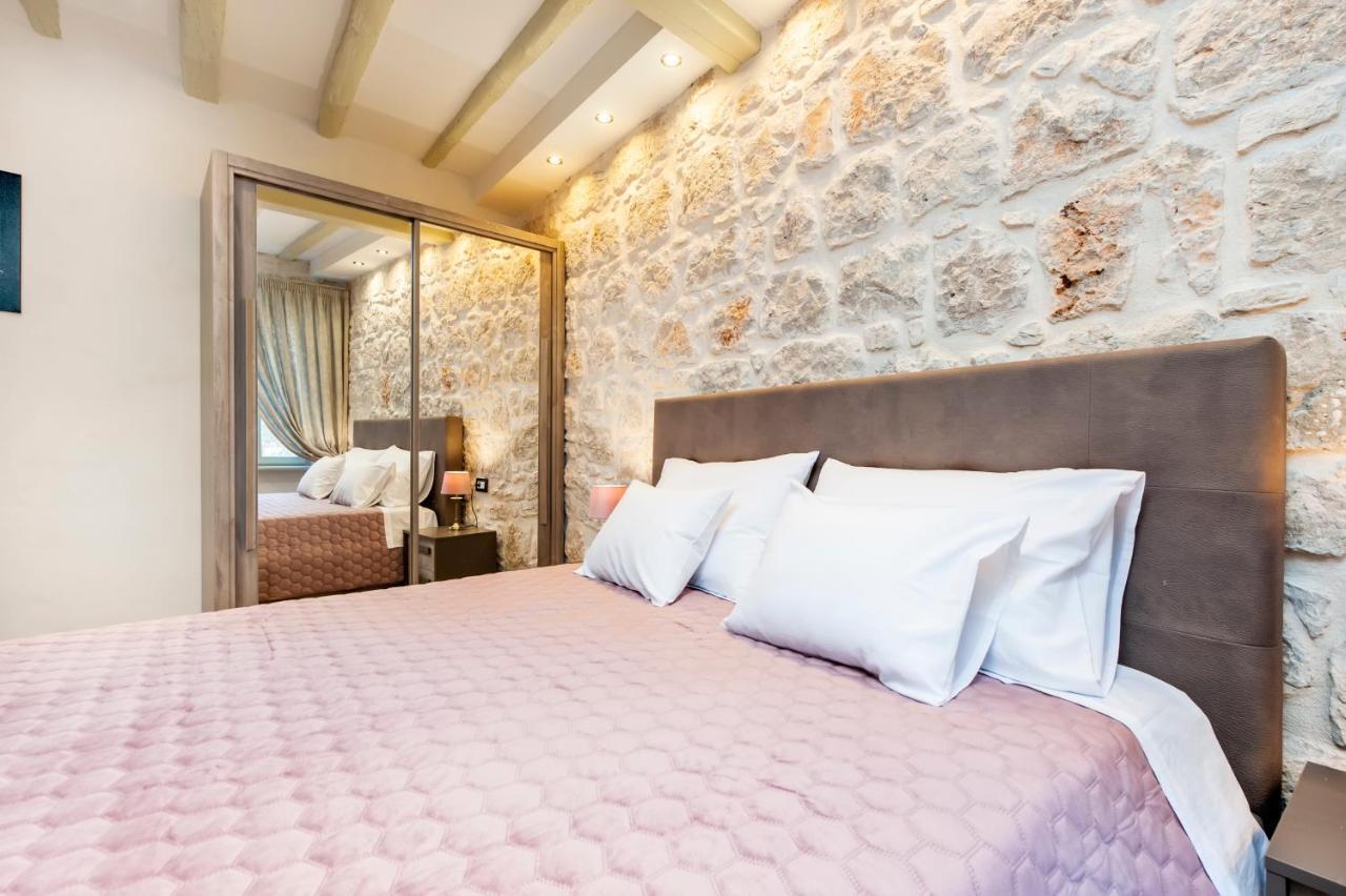 Dc II Downtown Apartment Ρόβινι Εξωτερικό φωτογραφία